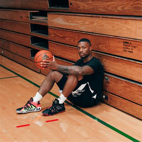 damian lillard adidas